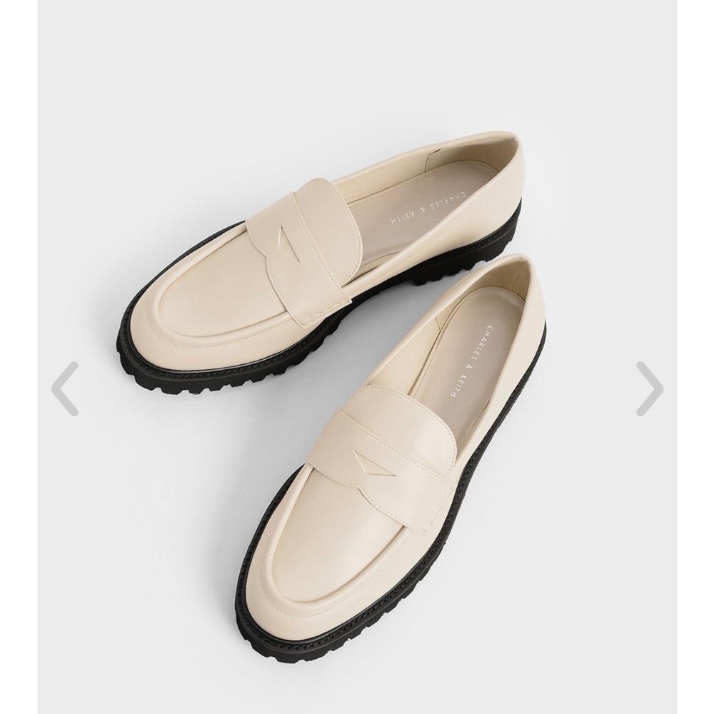 🆕 Charles & Keith Chunk Penny Loafers
